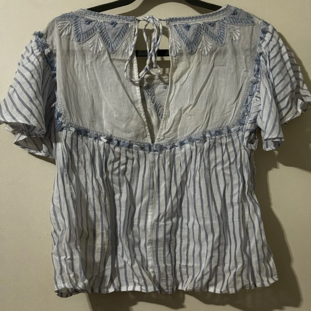 Anthropologie light Blue Striped Flutter Sleeve Embroidered Women’s Top xs - Picture 5 of 6